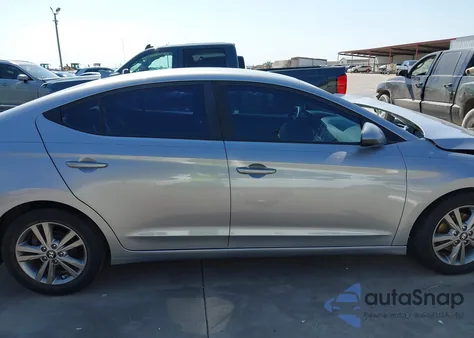 2017 Hyundai Elantra Se z USA, uszkodzony, nr VIN 5NPD84LF0HH198577